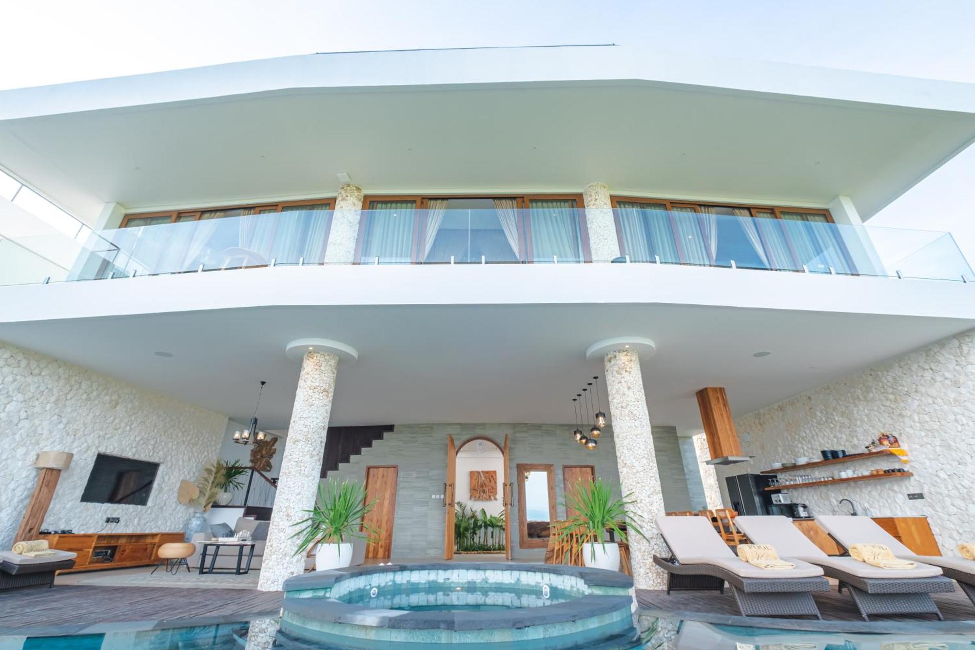 Villa Kaliente Toyapakeh Esterno foto