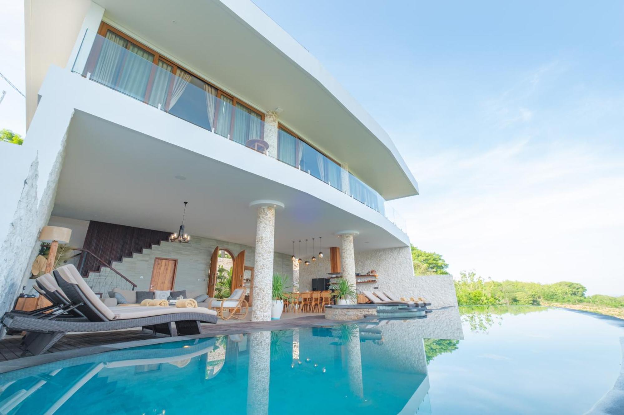 Villa Kaliente Toyapakeh Esterno foto