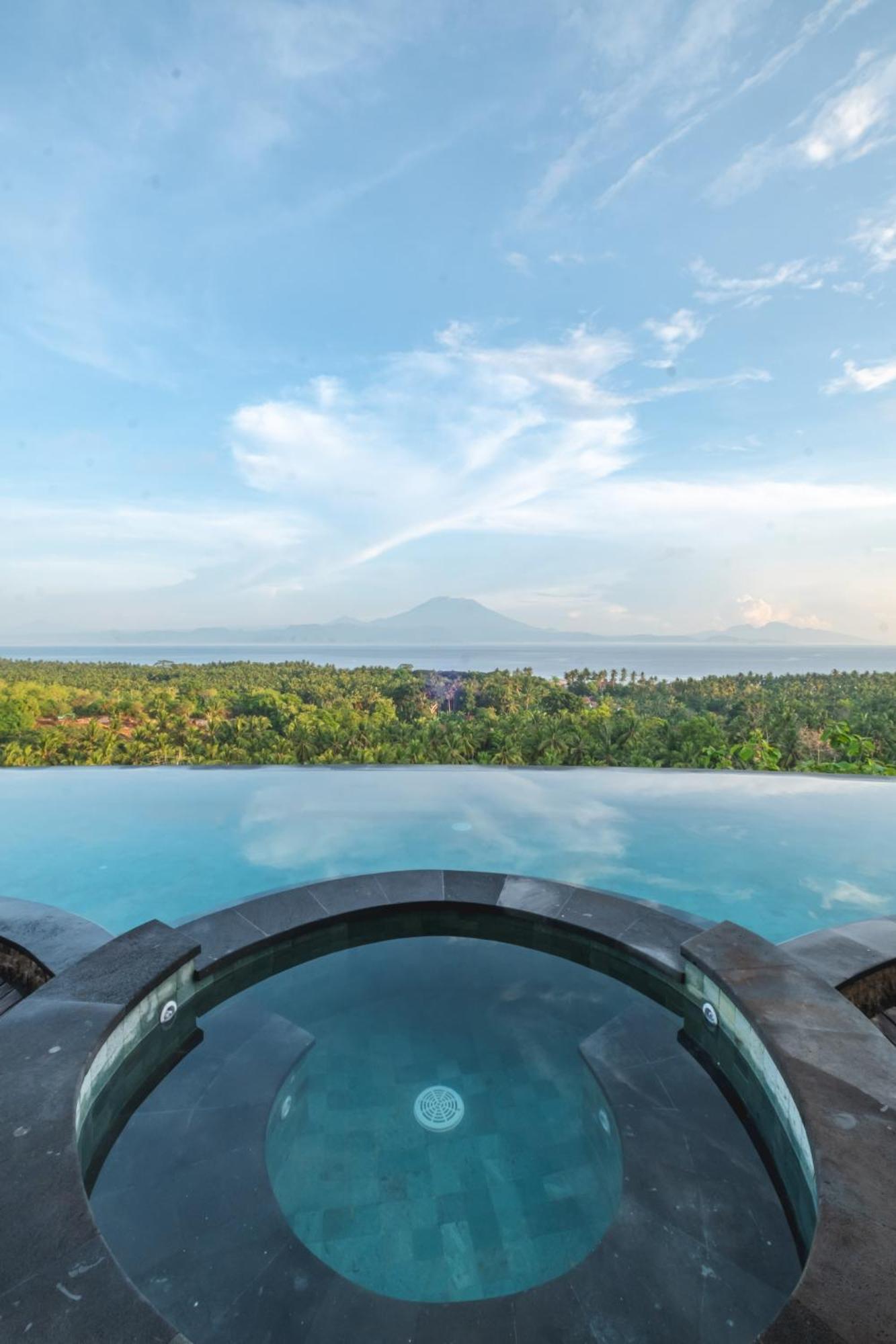 Villa Kaliente Toyapakeh Esterno foto
