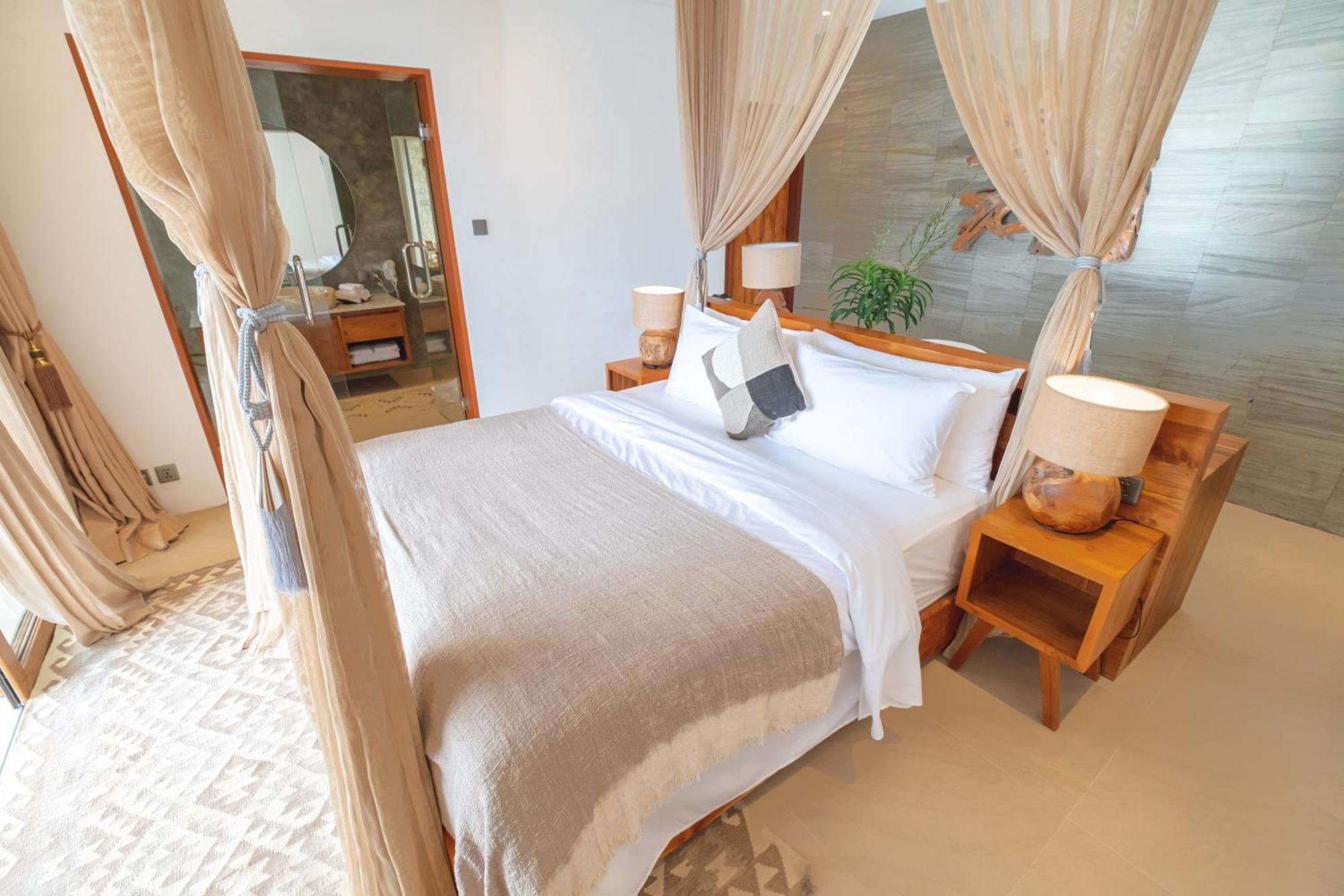 Villa Kaliente Toyapakeh Esterno foto
