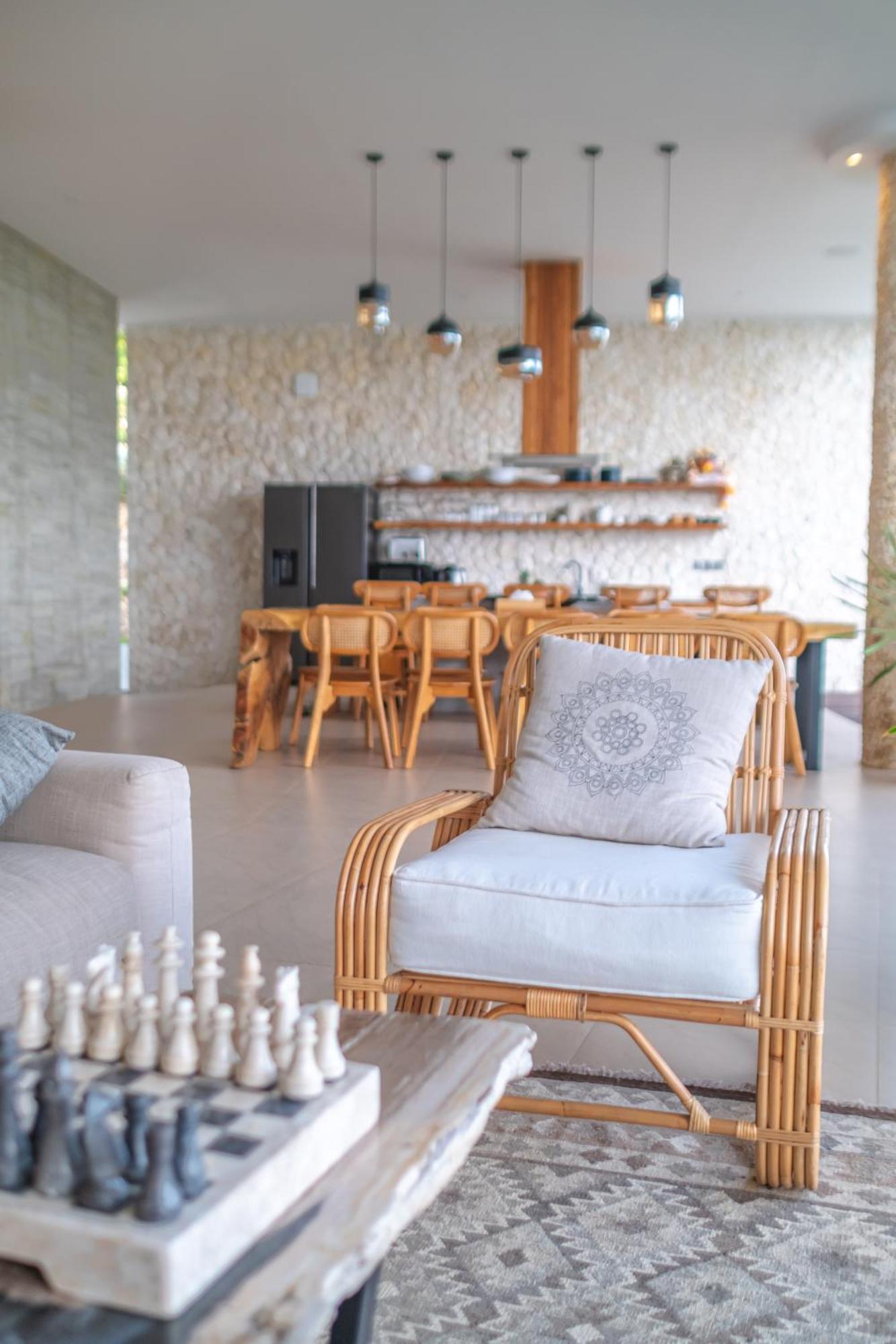Villa Kaliente Toyapakeh Esterno foto